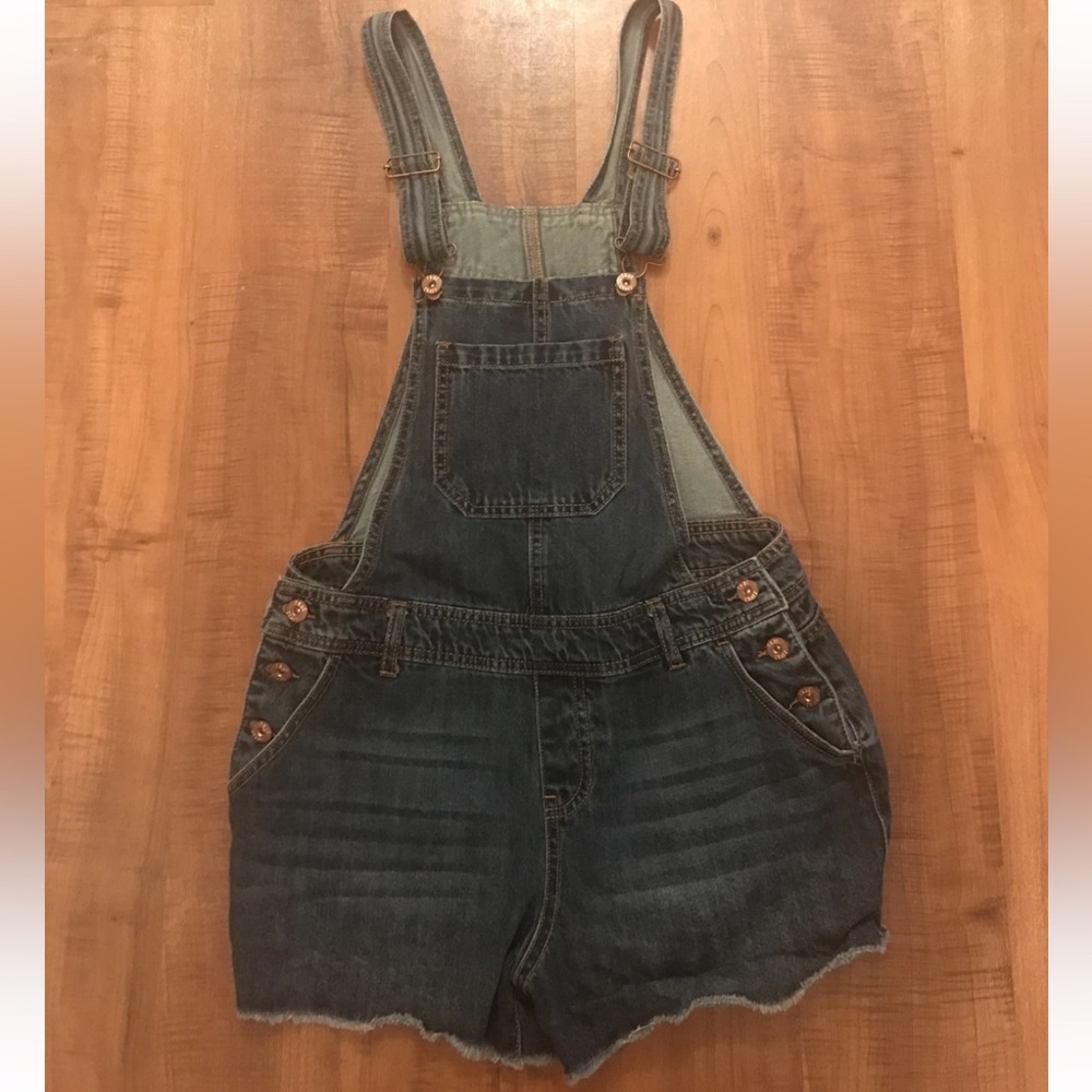 True Craft Juniors Denim Overall Shorts Size 7